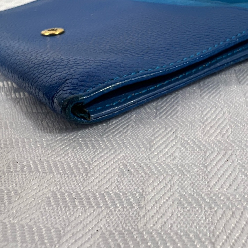 1003: Chanel Vintage Blue Caviar Leather CC Bifold Wallet – Made in France - Picture 9 of 14